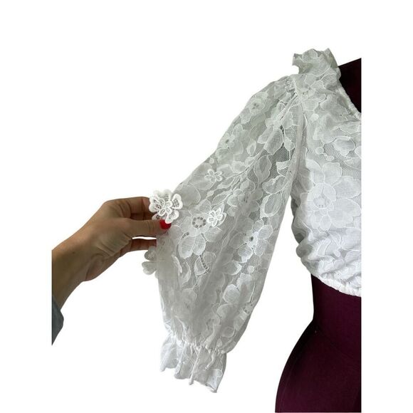 For Love & Lemons Loretta Crop Top Blouse size S White Lace Ruffle Floral - Picture 9 of 10